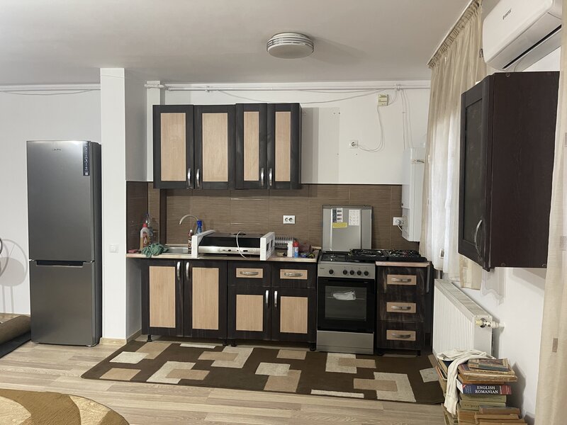 Prelungirea Ghencea, Margelelor, Ap.2 Camere Plus Curte